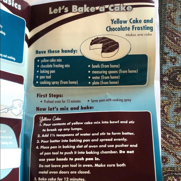 Vintage 2007 Easy Bake Oven Cookbook - Picture 3 of 3